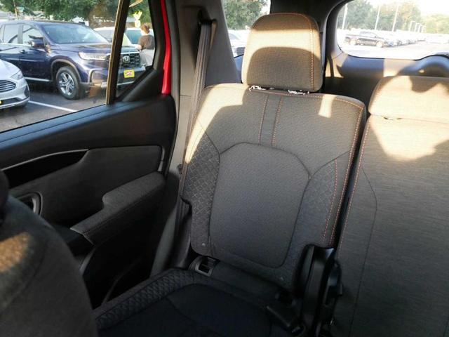 Photo of 2025 Radiant Red Metallic II Honda Pilot