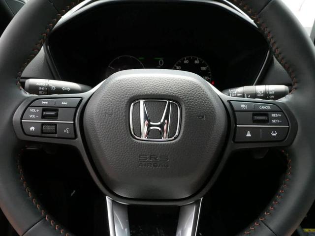Photo of 2025 Platinum White Pearl Honda CR-V Hybrid