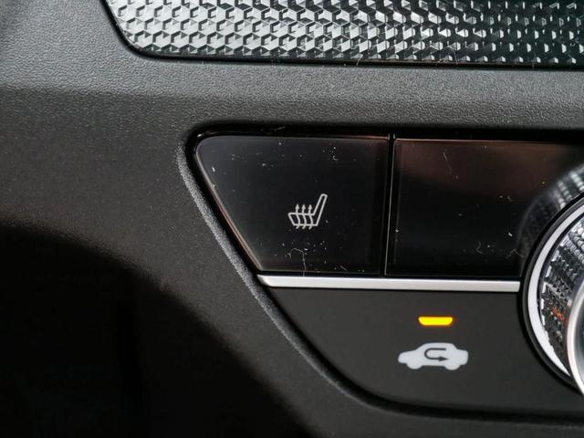 Photo of 2025 Platinum White Pearl Honda CR-V Hybrid