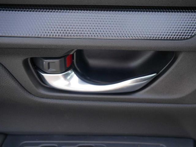Photo of 2026 Platinum White Pearl Honda CR-V