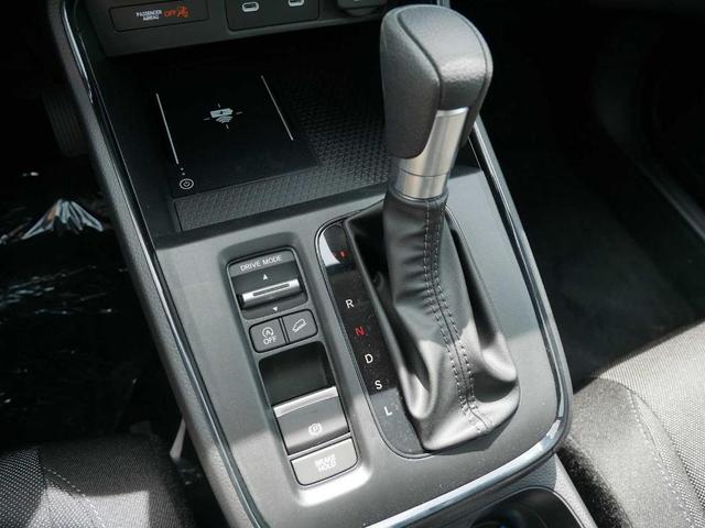Photo of 2026 Platinum White Pearl Honda CR-V