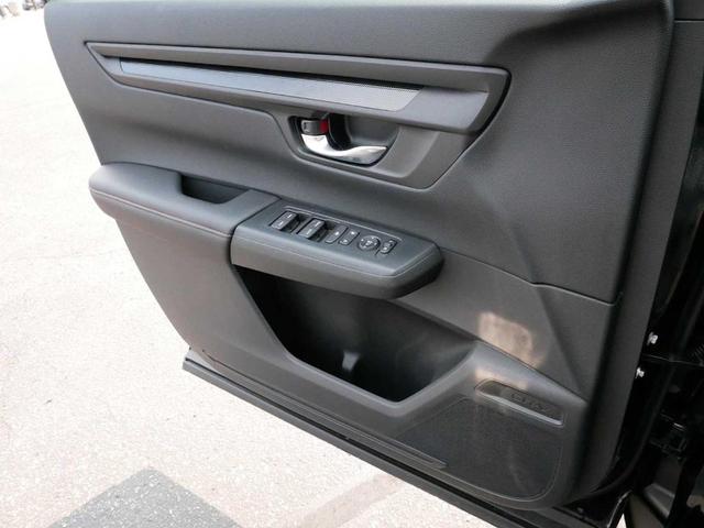 Photo of 2025 Crystal Black Pearl Honda CR-V Hybrid