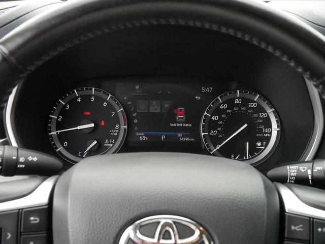 Photo of 2021 Moon Dust Toyota Highlander