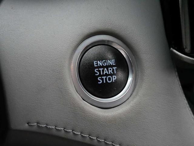 Photo of 2021 Moon Dust Toyota Highlander