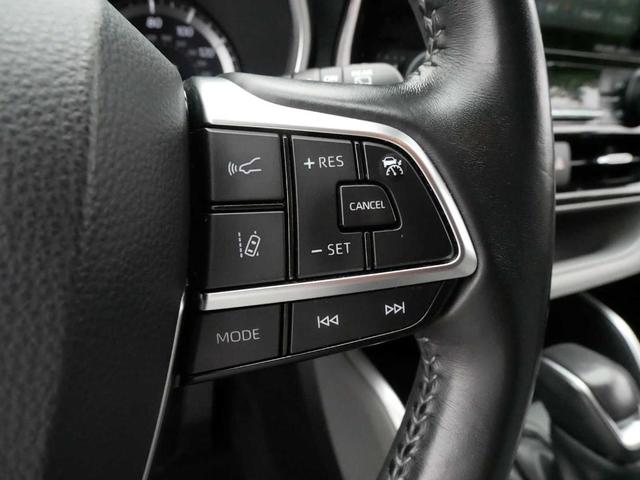 Photo of 2021 Moon Dust Toyota Highlander