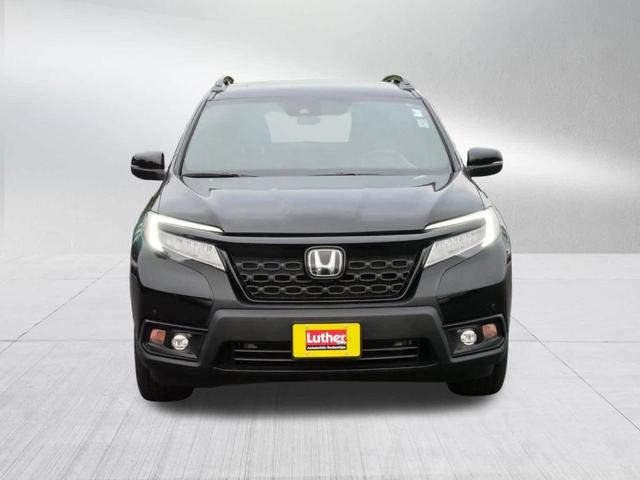 Photo of 2020 Crystal Black Pearl Honda Passport