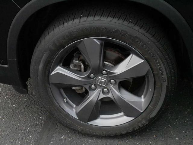 Photo of 2020 Crystal Black Pearl Honda Passport