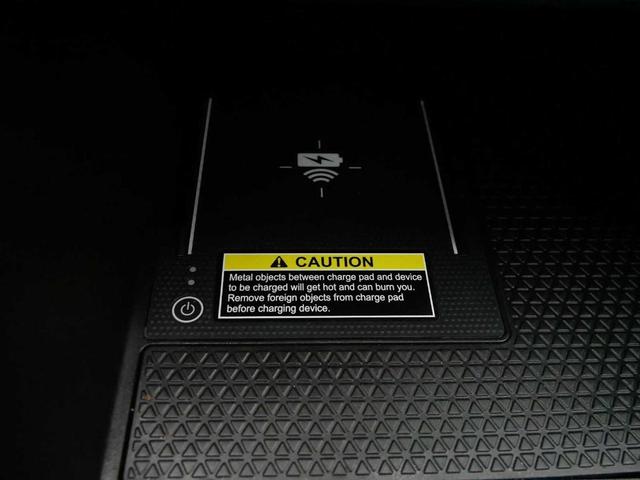 Photo of 2024 Crystal Black Pearl Honda CR-V Hybrid