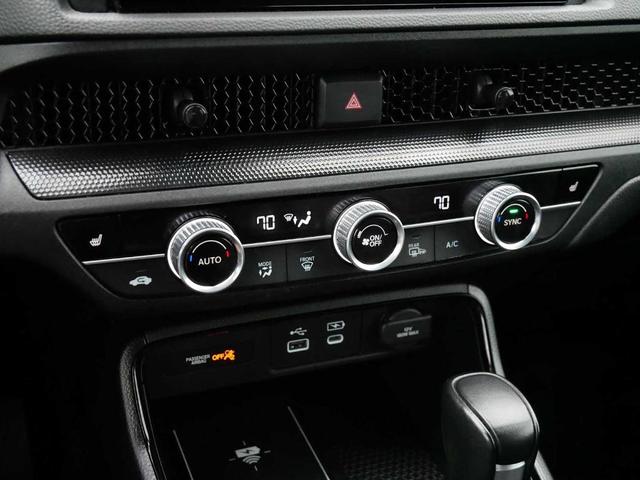 Photo of 2024 Crystal Black Pearl Honda CR-V Hybrid
