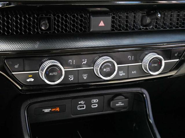 Photo of 2023 Platinum White Pearl Honda CR-V