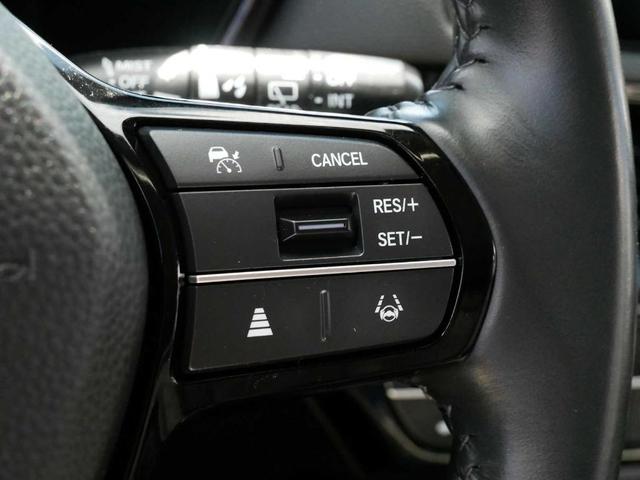Photo of 2023 Platinum White Pearl Honda CR-V