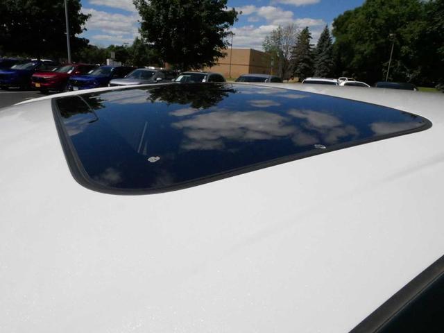 Photo of 2023 Platinum White Pearl Honda CR-V