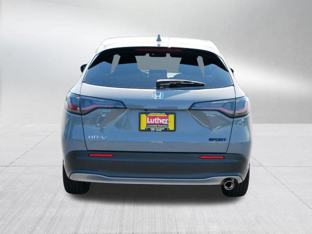 Photo of 2024 Urban Gray Pearl Honda HR-V