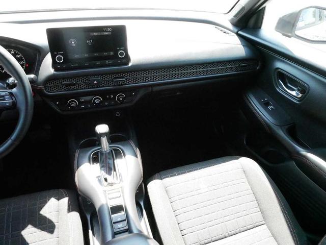 Photo of 2024 Urban Gray Pearl Honda HR-V
