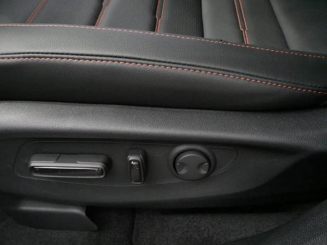 Photo of 2025 Radiant Red Metallic Honda CR-V Hybrid