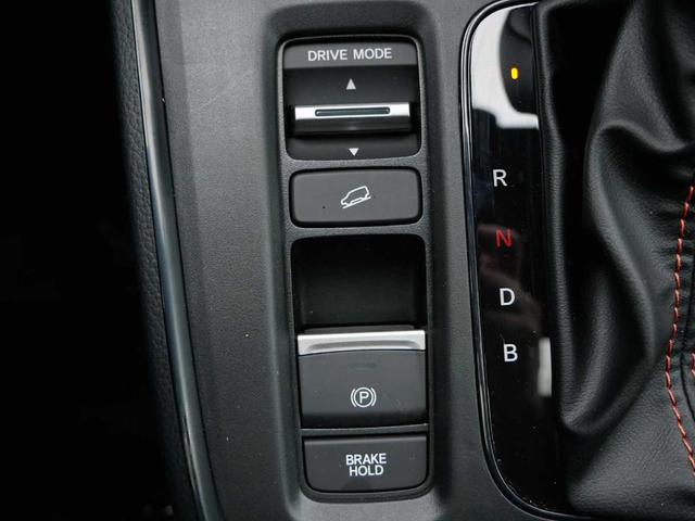Photo of 2026 Ash Green Honda CR-V Hybrid