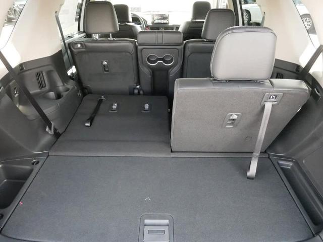 Photo of 2025 Radiant Red Metallic II Honda Pilot