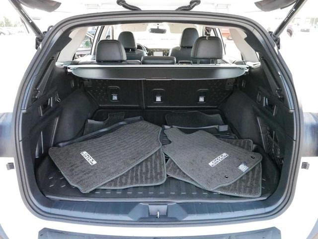 Photo of 2022 Crystal White Pearl Subaru Outback