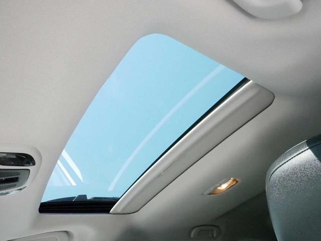 Photo of 2022 Crystal White Pearl Subaru Outback