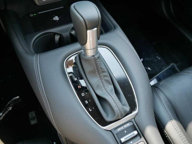 Photo of 2026 Modern Steel Metallic Honda HR-V