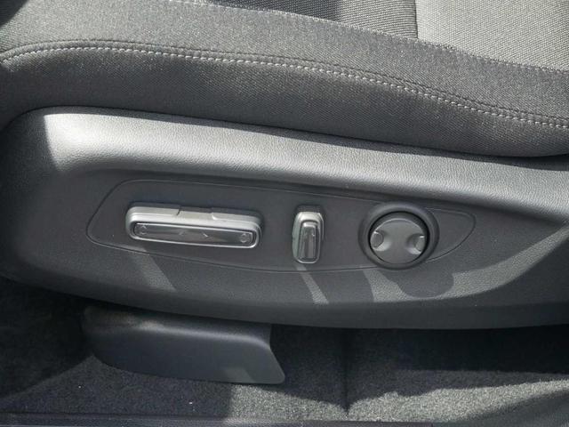 Photo of 2026 Solar Silver Metallic Honda CR-V