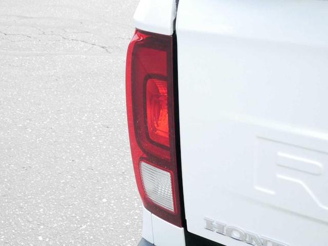 Photo of 2025 Platinum White Pearl Honda Ridgeline