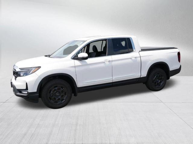 Photo of 2025 Platinum White Pearl Honda Ridgeline
