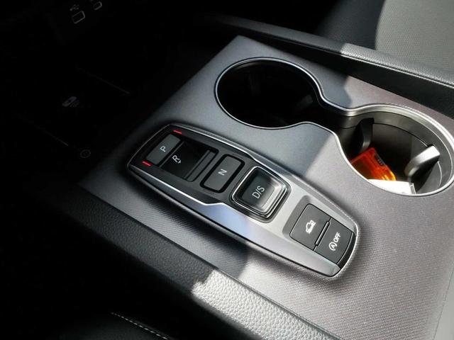 Photo of 2025 Crystal Black Pearl Honda Ridgeline