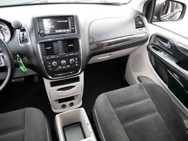 Photo of 2016 True Blue Pearlcoat Dodge Grand Caravan