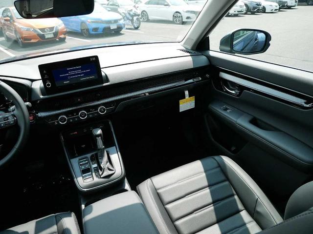 Photo of 2026 Solar Silver Metallic Honda CR-V