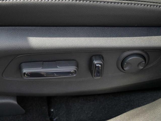 Photo of 2026 Solar Silver Metallic Honda CR-V