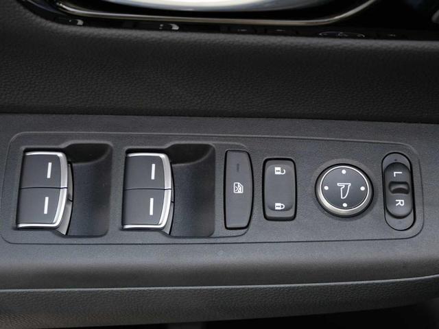 Photo of 2026 Solar Silver Metallic Honda CR-V