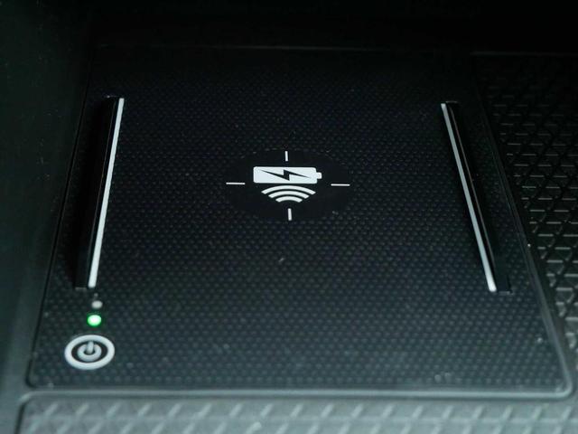 Photo of 2026 Platinum White Pearl Honda CR-V
