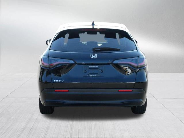 Photo of 2023 Crystal Black Pearl Honda HR-V