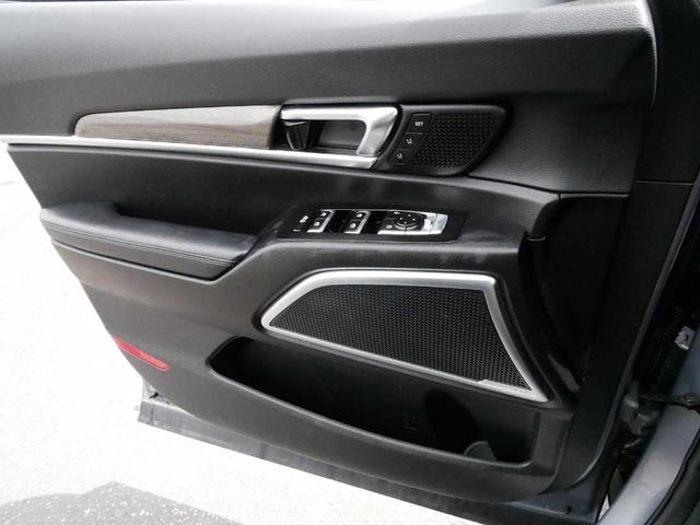 Photo of 2021 Everlasting Silver Kia Telluride