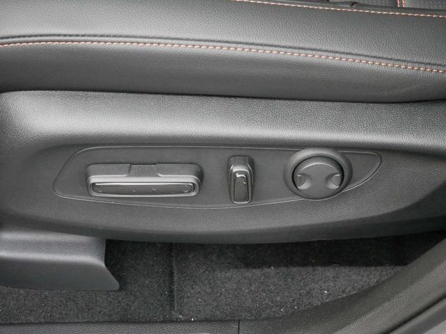 Photo of 2025 Solar Silver Metallic Honda CR-V Hybrid