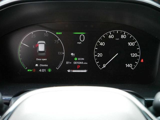 Photo of 2025 Solar Silver Metallic Honda CR-V Hybrid