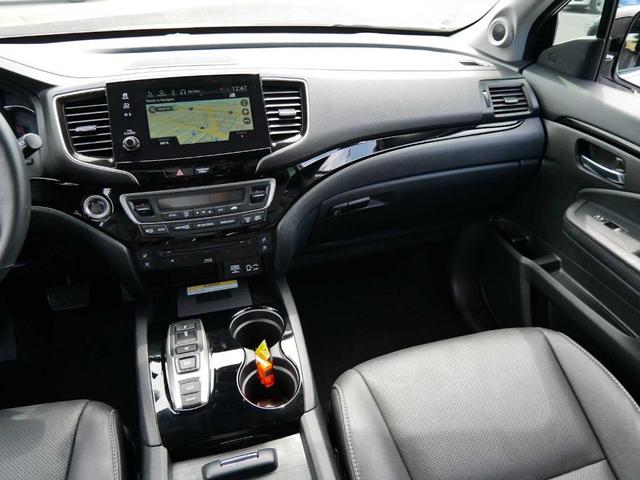 Photo of 2022 Platinum White Pearl Honda Pilot