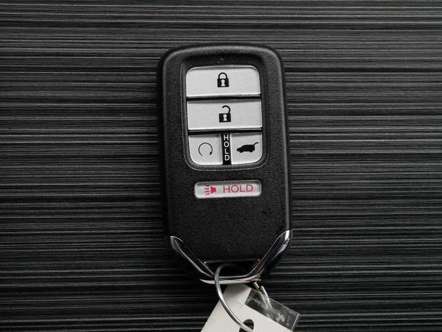 Photo of 2022 Platinum White Pearl Honda Pilot