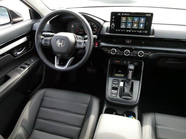 Photo of 2025 Urban Gray Pearl Honda CR-V