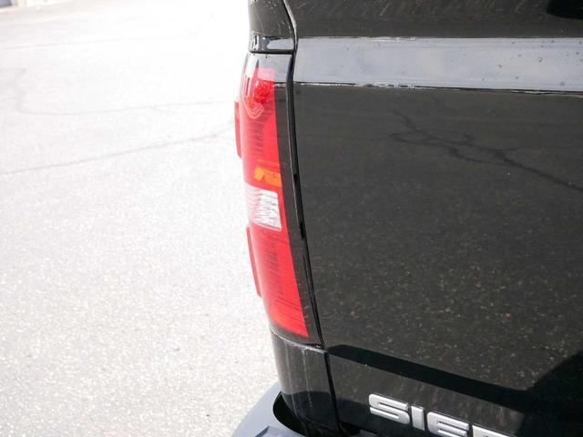 Photo of 2017 Onyx Black GMC Sierra 1500