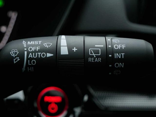 Photo of 2026 Platinum White Pearl Honda CR-V Hybrid