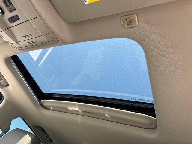 Photo of 2020 Silver Ice Metallic Chevrolet Tahoe