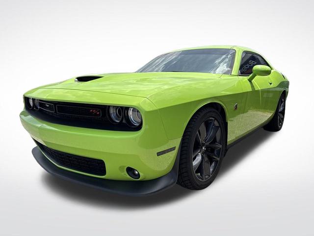 Photo of 2019 Sublime Pearlcoat Dodge Challenger