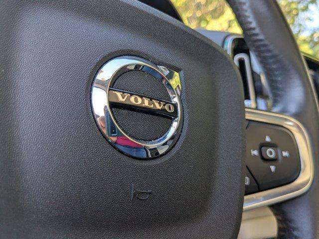 Photo of 2021  Volvo XC40
