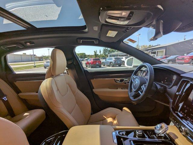 Photo of 2023 White Volvo S90 Recharge Plug-In Hybrid
