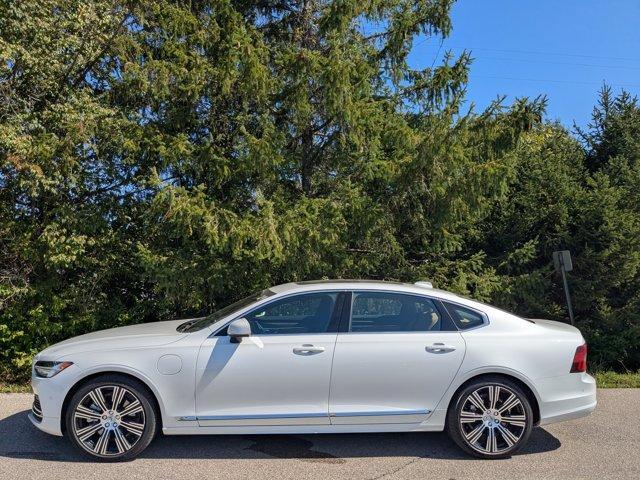 Photo of 2023 White Volvo S90 Recharge Plug-In Hybrid