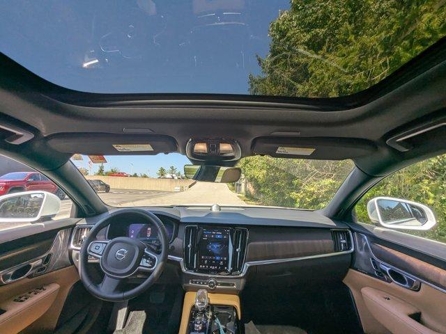 Photo of 2023 White Volvo S90 Recharge Plug-In Hybrid