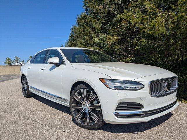 Photo of 2023 White Volvo S90 Recharge Plug-In Hybrid