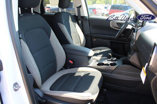 Photo of 2025 Oxford White Ford Bronco Sport
